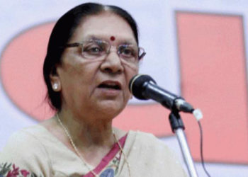Anandiben lauds state govt for supporting co-ops