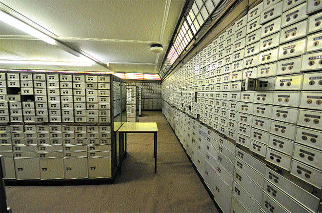 Varanasi Zila Sah Bank offers lockers at low rates