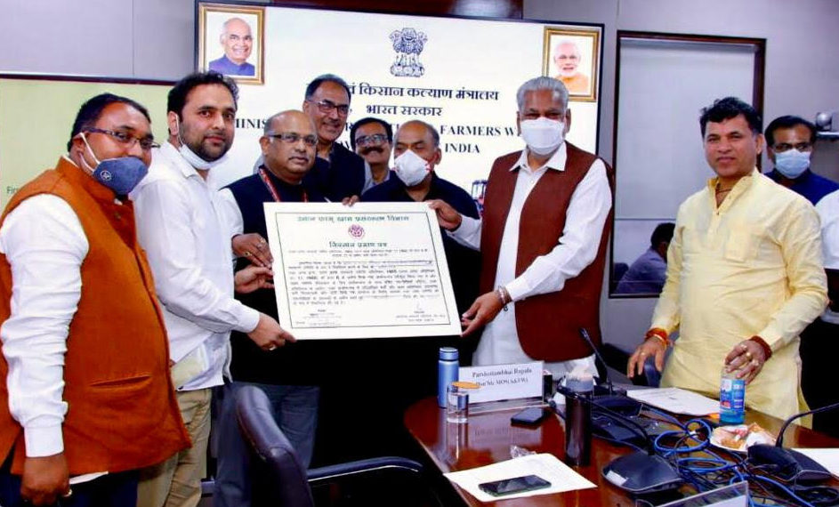 India’s first FPO under co-op act takes birth in UP; NCDC to handhold