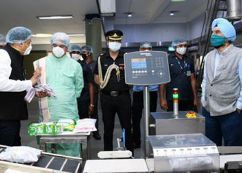 Sodhi takes Lt. Guv Sinha around AMUL facilities