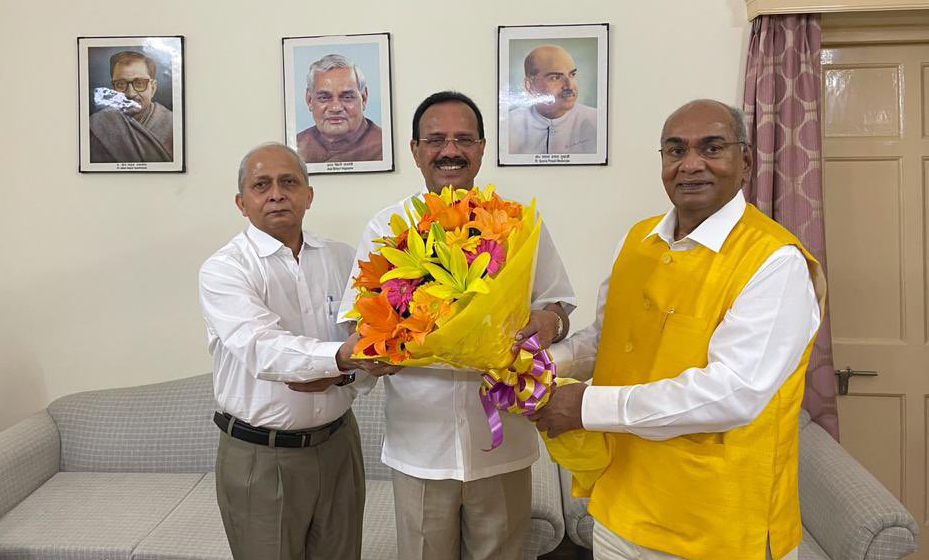 Birthday wishes pour for Gowda