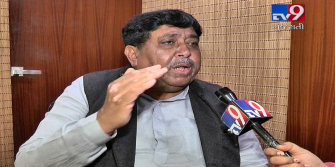 Sanghani saddened at demise of Amreli APMC Chairman