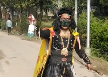 Kangra DM uses novel way of creating Covid awareness