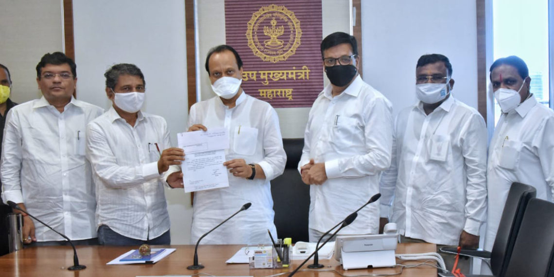 Ahmednagar DCCB & G S Mahanagar Co-op Bank donate to CM Fund