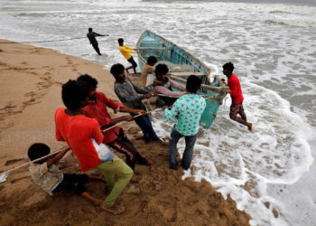 Amreli: Harassed Sanghani forms co-op teams to help Cyclone victims