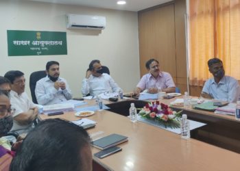 Minister meets UCB members on BR Amendment in Pune