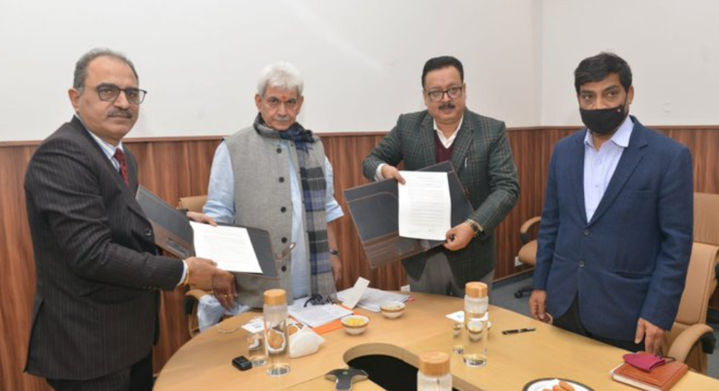 Nafed signs MoU with J&K; aims four-fold rise in apple produce