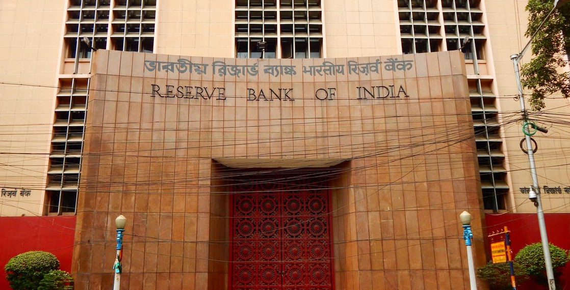 RBI issues circular on outsourcing; cautions against risks