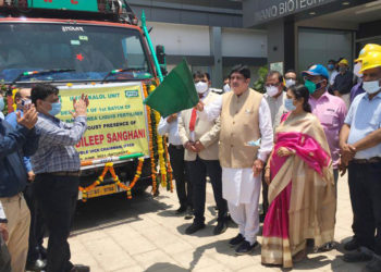 Sanghani flags off IFFCO’s first lot of Nano Urea; Jubilant MD tweets