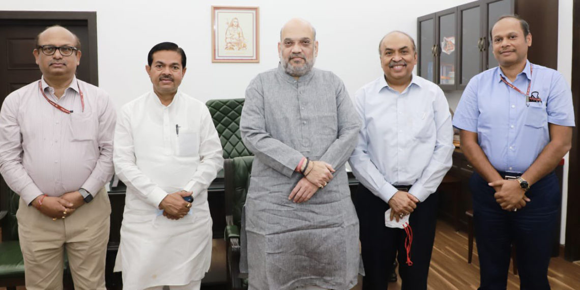 Amit Shah takes the charge, holds first ministerial meeting
