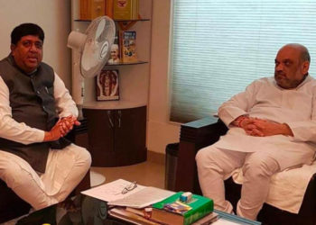 Sanghani greets Shah on taking over Ministry of Cooperation