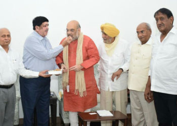 Sanghani takes captains of co-ops to meet Shah; Minister assures all help