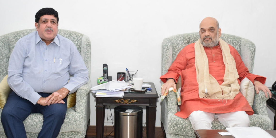 Sanghani pooh-poohs rumours of his difference with Shah