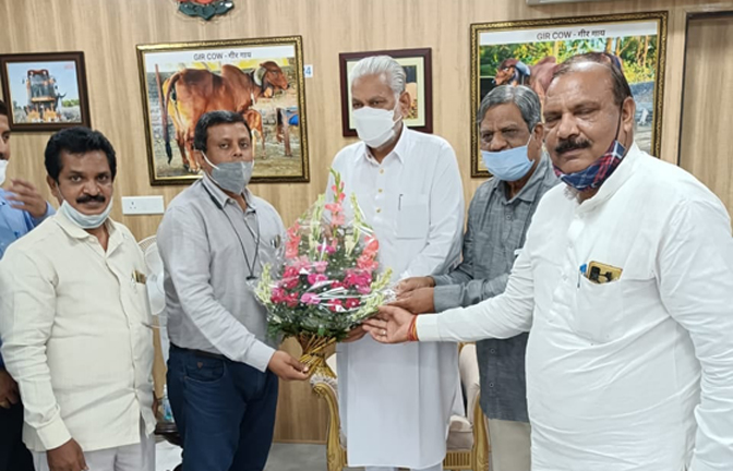 Fishcopfed officiating Chairman meets Minister