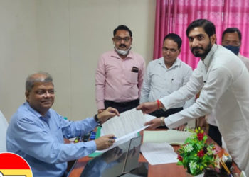 Aditya files nomination for Etawah DCCB