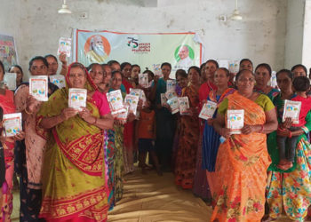 Cooperators wish PM on his B’day; IFFCO distributes seed kits