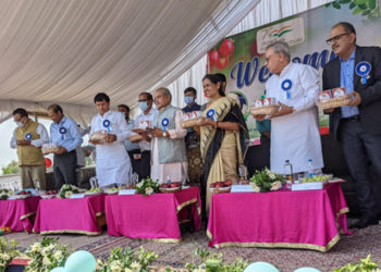 J&K: Tomar launches Nafed’s Kashmiri Canned Cherries
