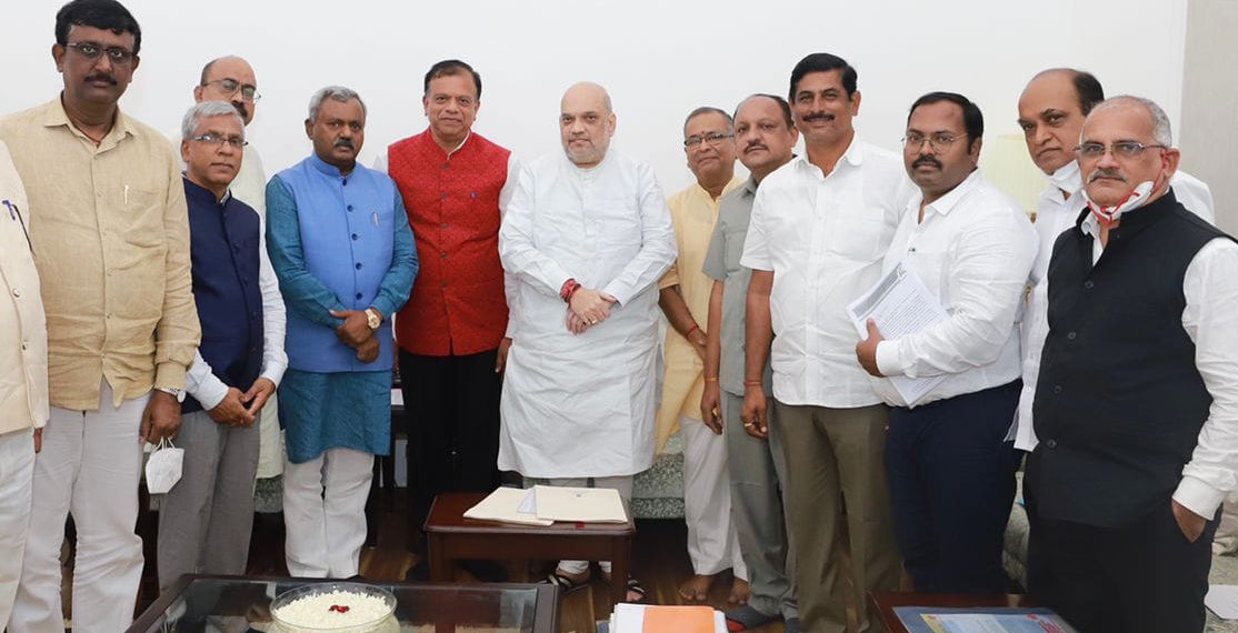 Karnataka co-operators meet Shah