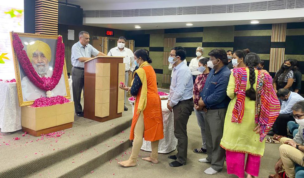 IFFCO organizes Condolence meet; People pay glowing tributes