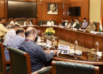 Sugar mills have Shah’s assurance: Fadnavis