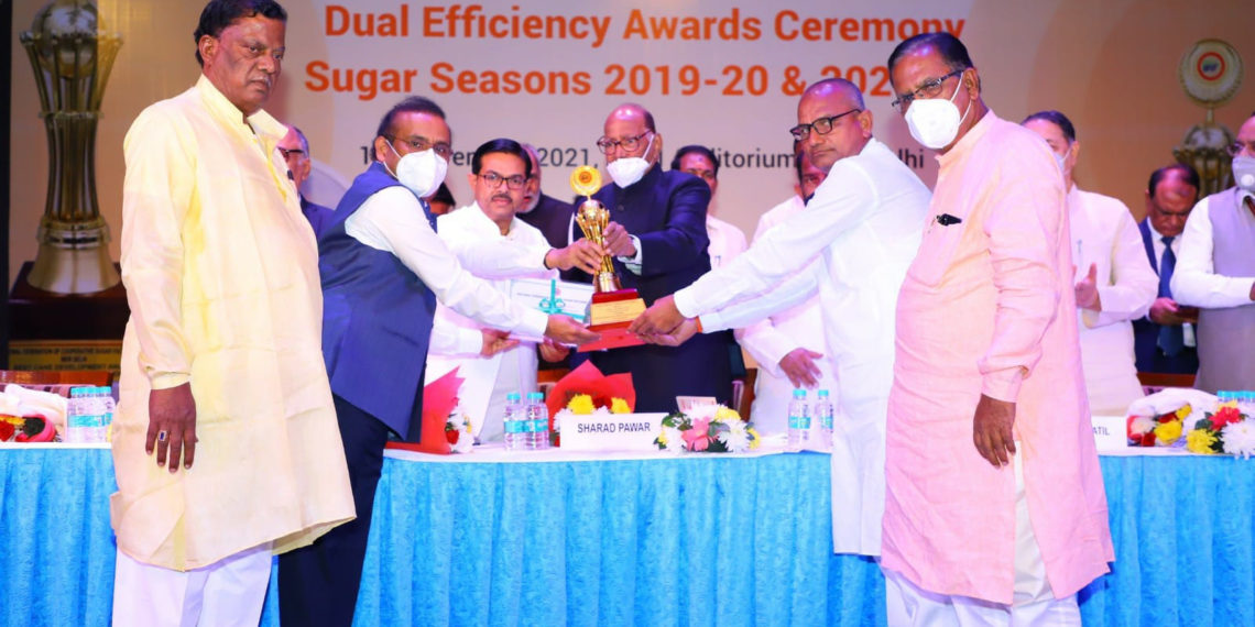 NFCSF: Pawar & Verma give away awards to performing sugar mills