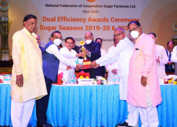 NFCSF: Pawar & Verma give away awards to performing sugar mills