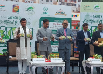 Nafed offers market to Arunachal Kiwis; Riiju receives it in Delhi