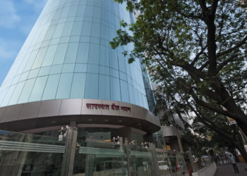 Saraswat Bank hits back, exposes double face of defaulter OMRC