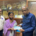 Tumkur Credit Co-ops gives insurance of Rs 5 Lakh to a member