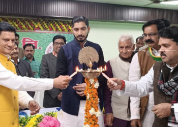 Aditya led Etawah DCCB earns profit