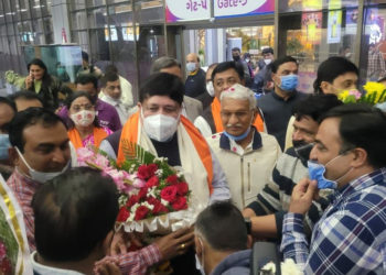 Sanghani receives a Hero’s welcome on his return