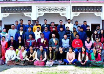 Negi addresses co-op trainers at HIMCOFED