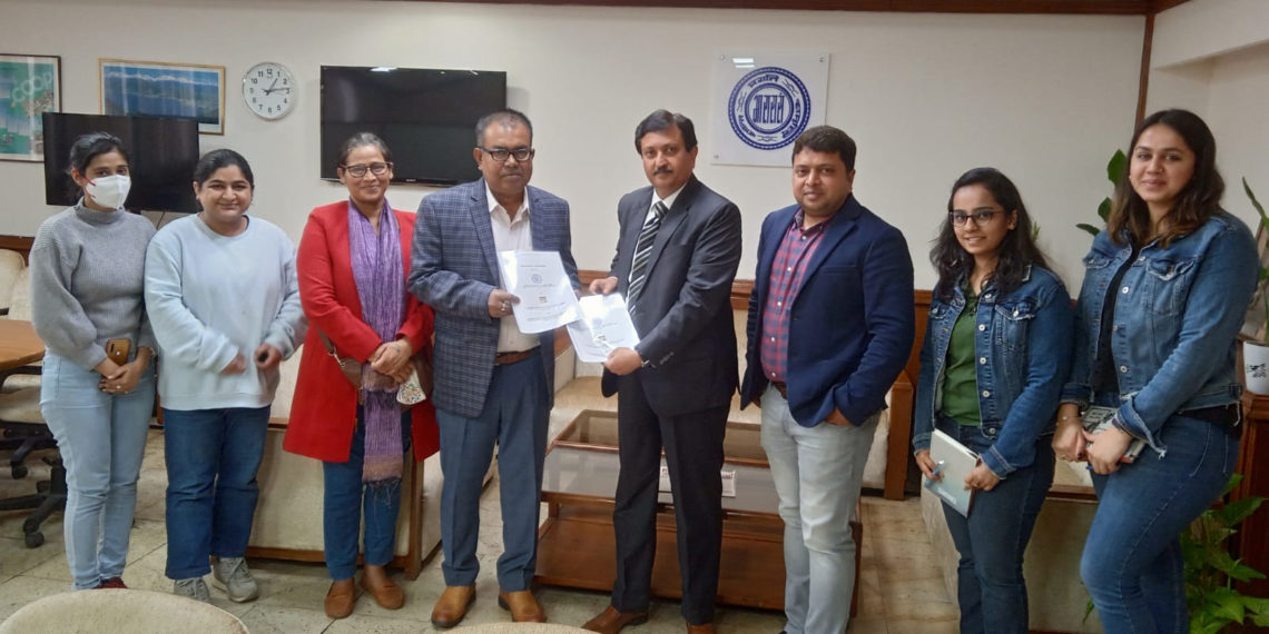 Forming co-ops of street vendors; NCUI takes lead