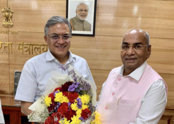 IFFCO MD meets new Co-op Secretary