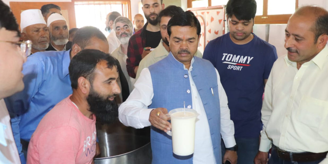 Verma visits dairy co-ops of J&K, says co-ops fighting poverty