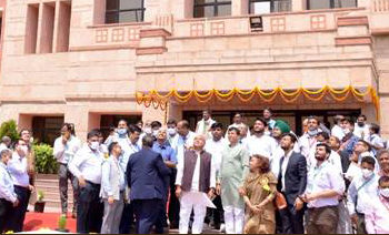 Govt announces heavy subsidies to farmers for buying drones