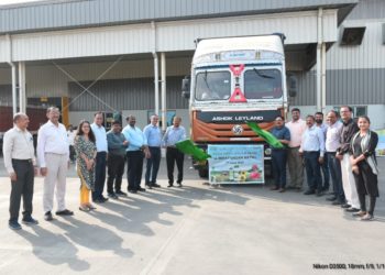 IFFCO begins export of Nano; flags off consignment to Nepal