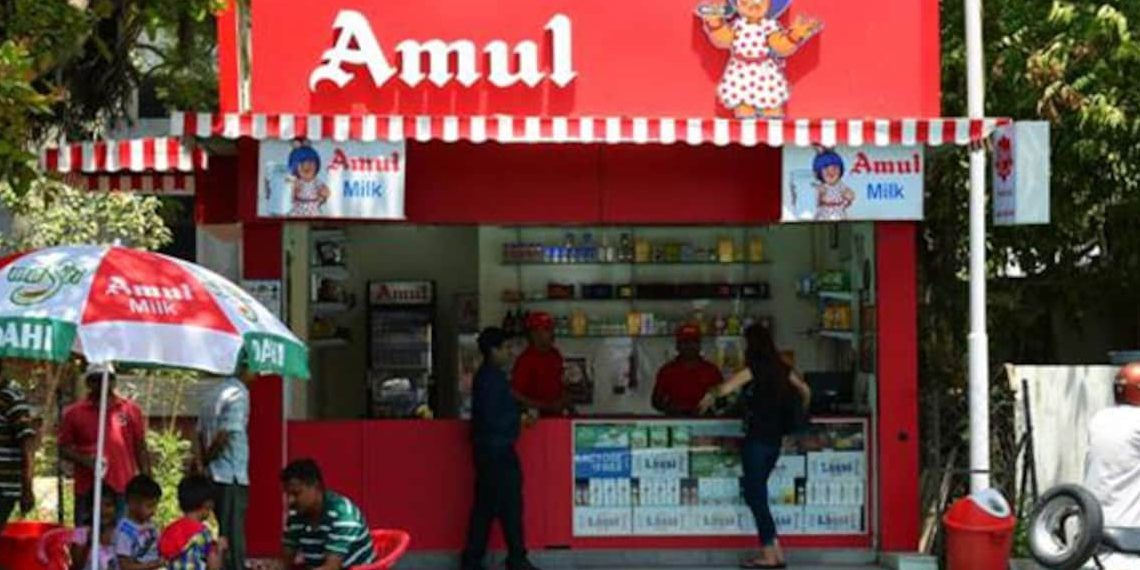 Reuters says Amul resisting plastic ban