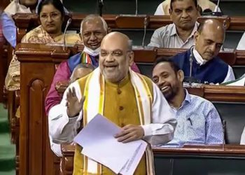 Ministry in touch with RBI to resolve co-op bank issues: Shah