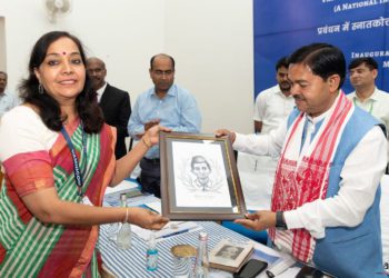 Vamnicom: MoS asks students to explore different types of co-ops