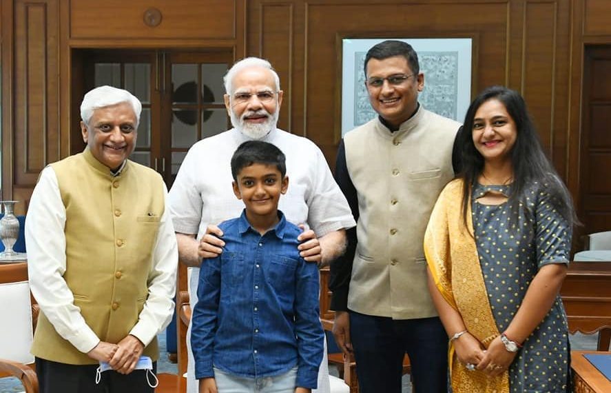 Mehta greets PM on Janmashtami; promises Sahakar se Samariddhi