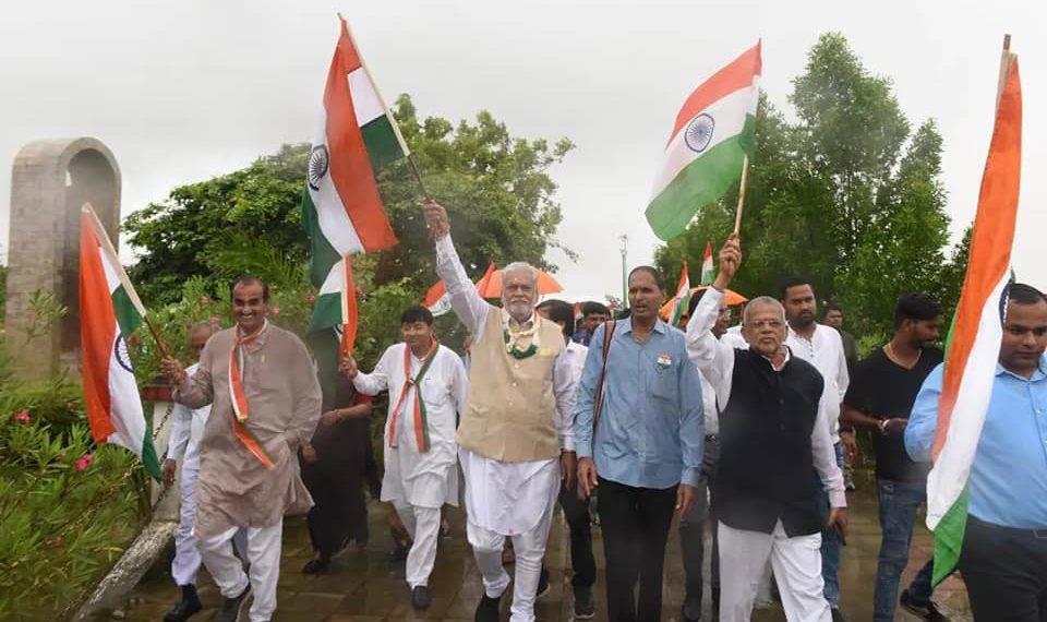 Sumul attends Tiranga rally at Dandi; Rupala, chief guest