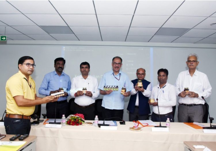 Workshop on Honey FPOs held in Varanasi; Nafed participates