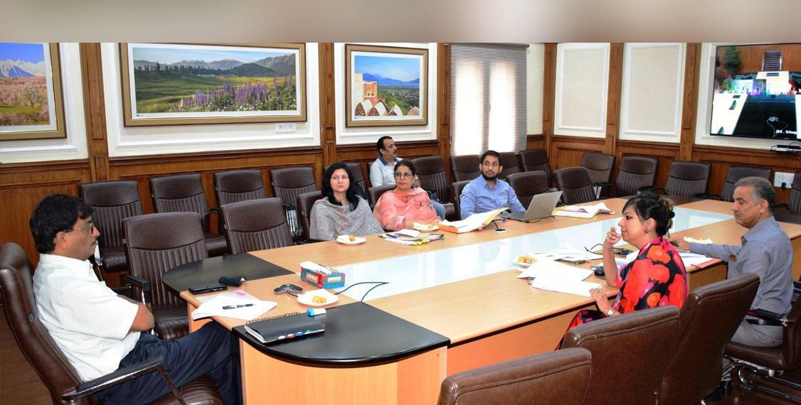 J&K Chief Secy reviews working of co-ops