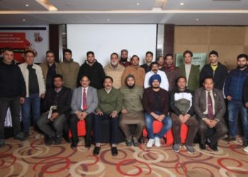 Nafed launches Servo Orchard Oil in Srinagar