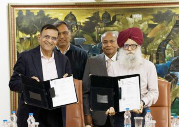 Nano Urea bottles: IFFCO ties up with global brand Meghmani