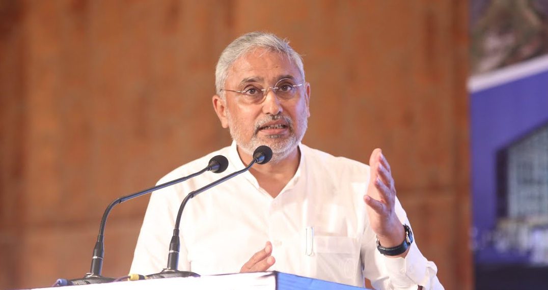 Gujarat cities to have co-op drivers & co-op cooks!