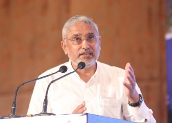 Gujarat cities to have co-op drivers & co-op cooks!