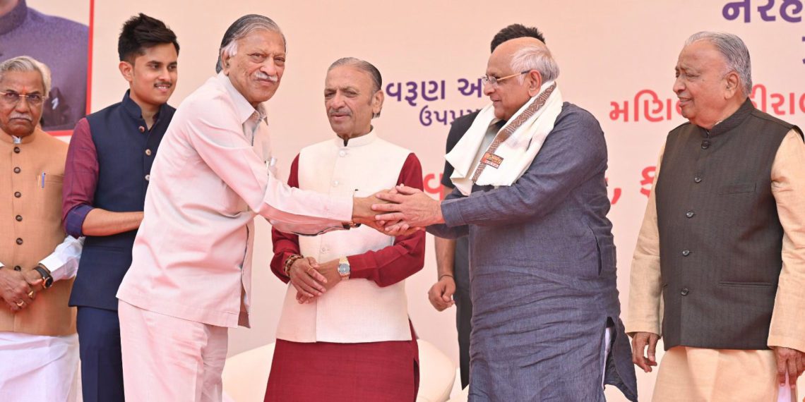 CM dedicates Arogyadham to peoples; Amin felicitates Patel