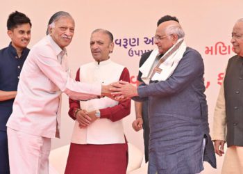CM dedicates Arogyadham to peoples; Amin felicitates Patel